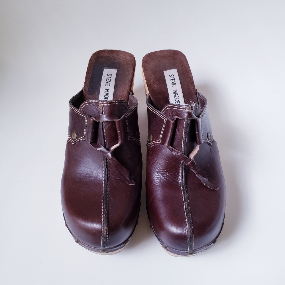 Steve Madden Brown Leather Slip-on Clogs - Picture 3 of 16